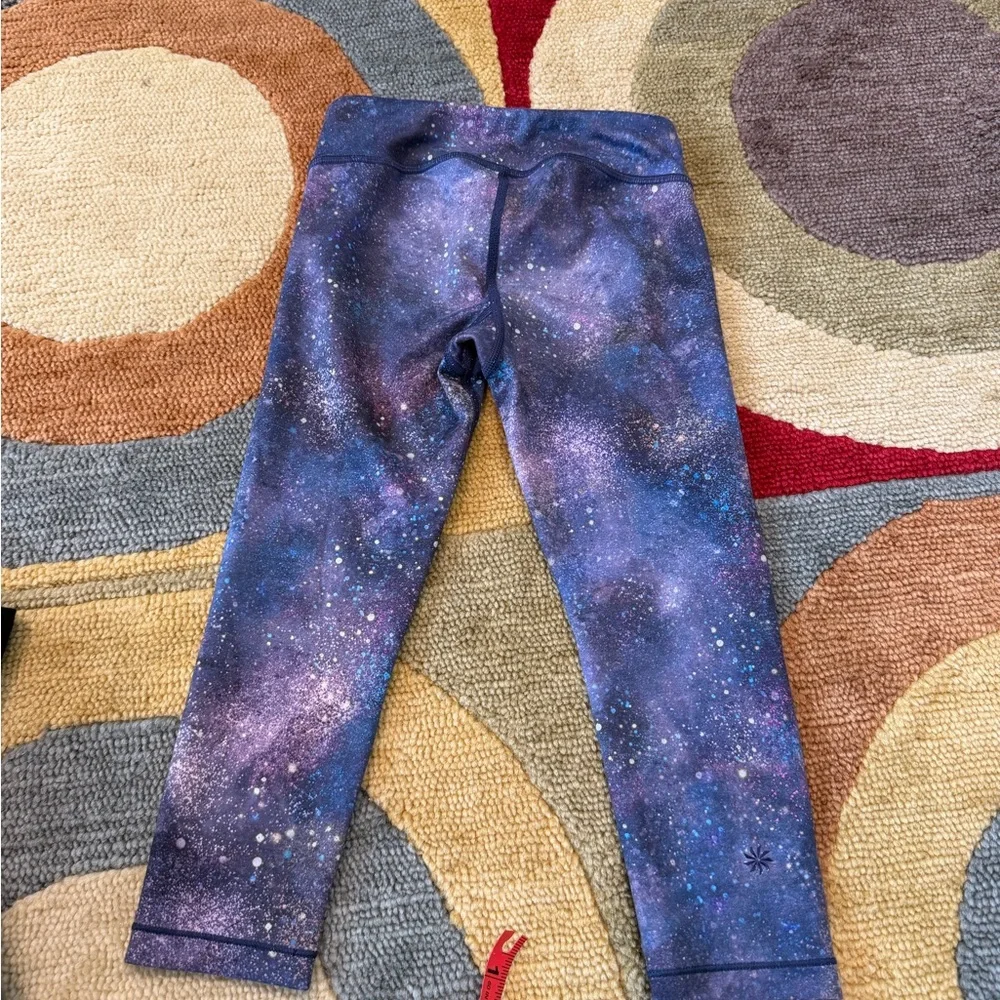 Athleta Girl Printed Chit Chat Capri Leggings Galaxy Pattern Girls Kids Size S/7